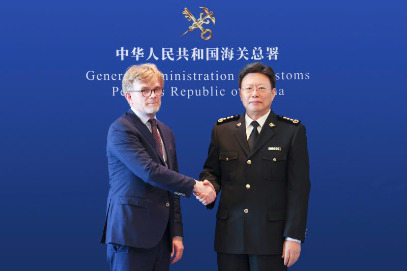 海关总署署长俞建华会见法国农业与粮食主权部部长马克&middot;费诺（图）