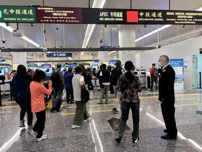 武汉樱花季入境外籍旅客翻倍（图）