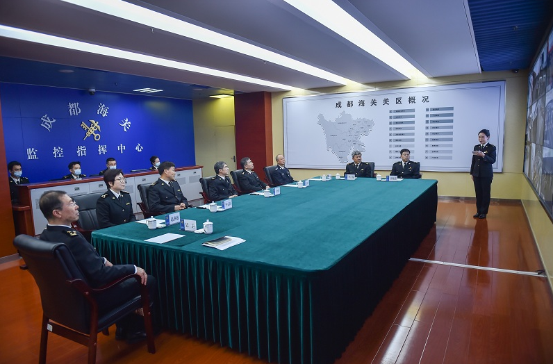 1681877810869982.png 4月13日至14日,海关总署副署长王令浚在成都海关调研