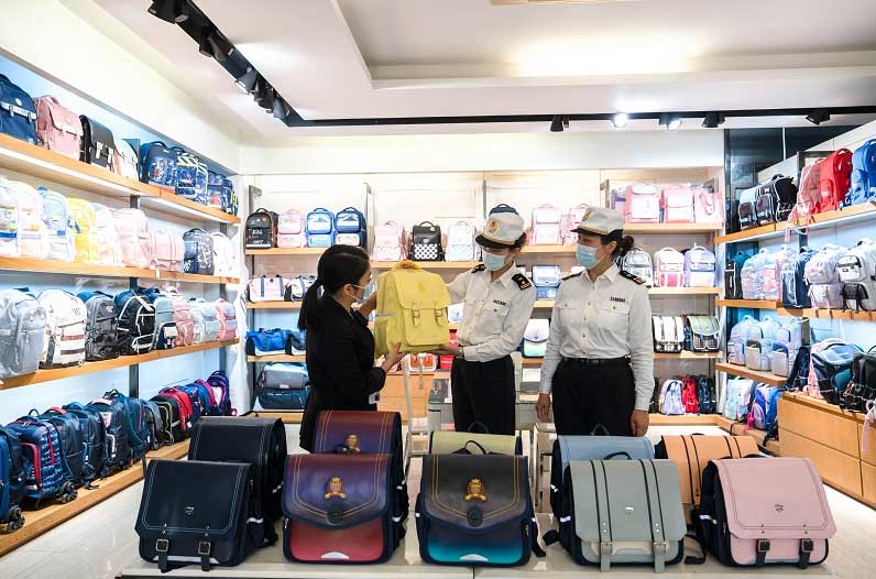 广州海关服务进出口企业参加广交会抢抓外贸新机遇