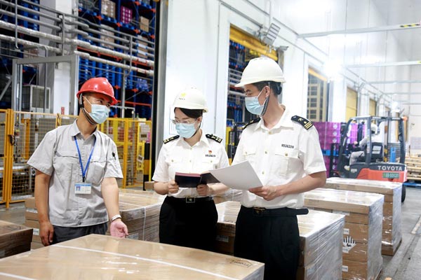 “新三样”出口表现亮眼 沈阳海关、大连海关为辽宁外贸发展注入新动能 “新三样”出口表现亮眼 沈阳海关、大连海关为辽宁外贸发展注入新动能