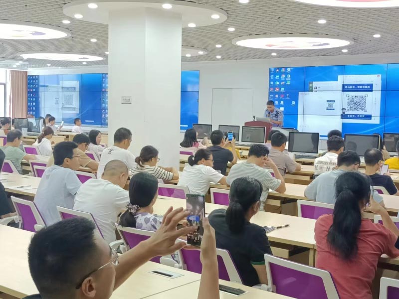 反诈宣传进企业 安全防范入人心——坪山公安开展防范电信网络诈骗专题讲座 反诈宣传进企业 安全防范入人心——坪山公安开展防范电信网络诈骗专题讲座