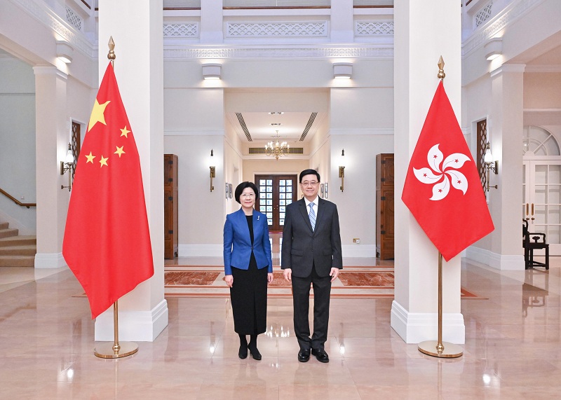 海关总署署长孙梅君会见香港特别行政区行政长官李家超 海关总署署长孙梅君会见香港特别行政区行政长官李家超