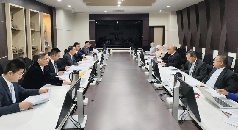 海关总署副署长吴海平率团访问文莱、乌兹别克斯坦 海关总署副署长吴海平率团访问文莱、乌兹别克斯坦