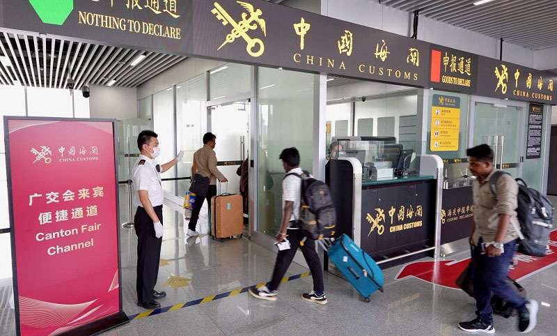 广州海关在琶洲港澳客运口岸设立广交会来宾便捷通道，服务保障第138届广交会参展客商高效通关