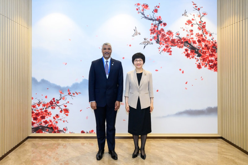 海关总署党委委员、广东分署主任张格萍会见世界海关组织秘书长伊恩·桑德斯 海关总署党委委员、广东分署主任张格萍会见世界海关组织秘书长伊恩·桑德斯